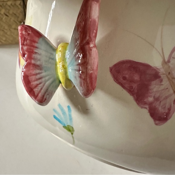 Gorgeous Vintage Butterfly Bowl - Picture 9 of 9